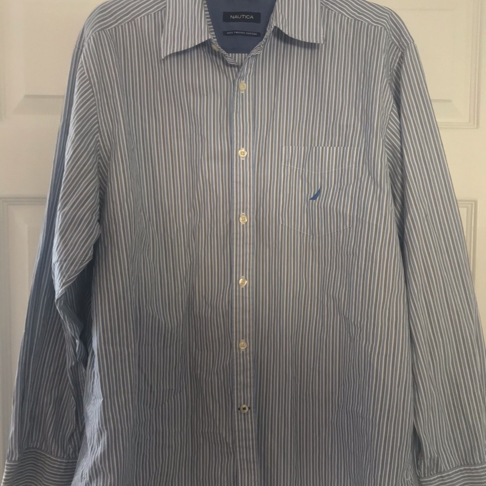 Nautica ,euc.Men’s button up shirt